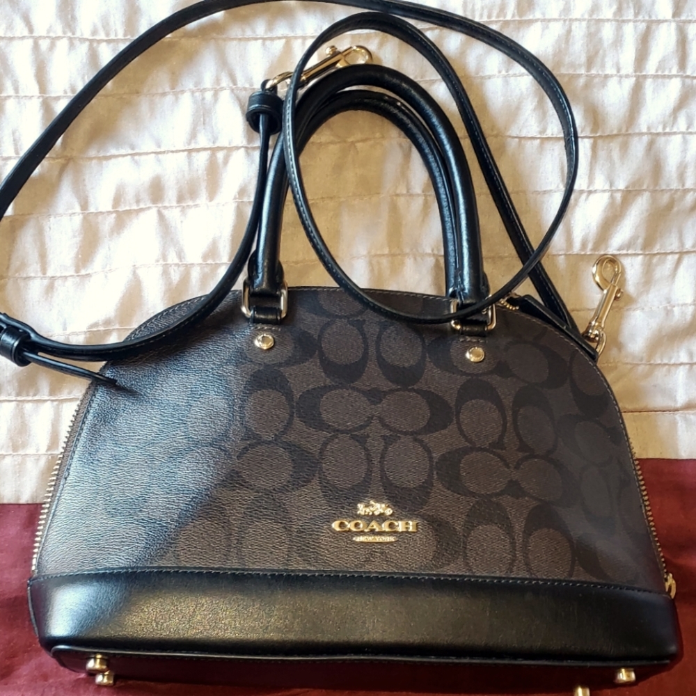 Coach mini Sierra signature purse